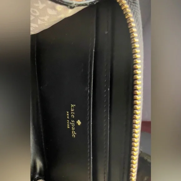 Kate Spade Wristlet Wallet Very Cute - Picture 8 of 14
